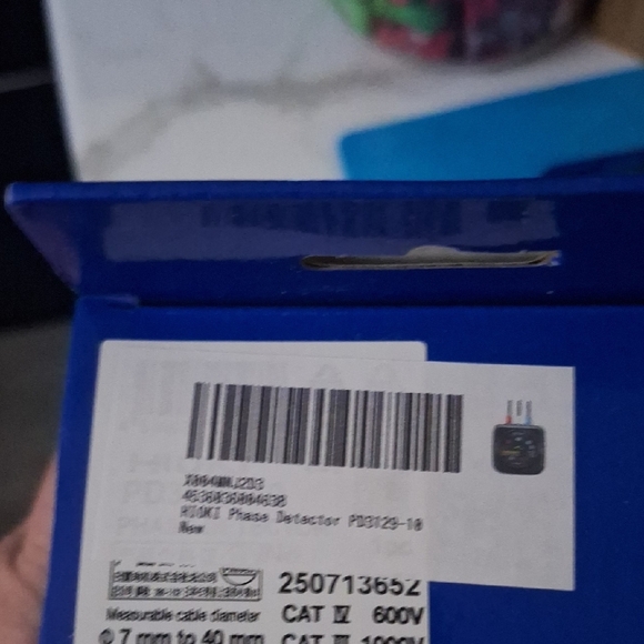 Hioki Phase Detector with LED Display - Picture 4 of 4